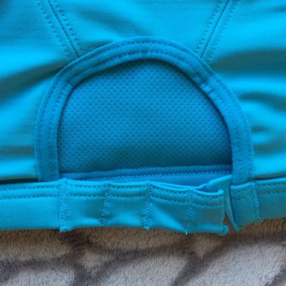 puma padded sports bra - Picture 4 of 5
